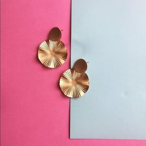 PRICE DROP! Boutique Gold earrings with silk pouch